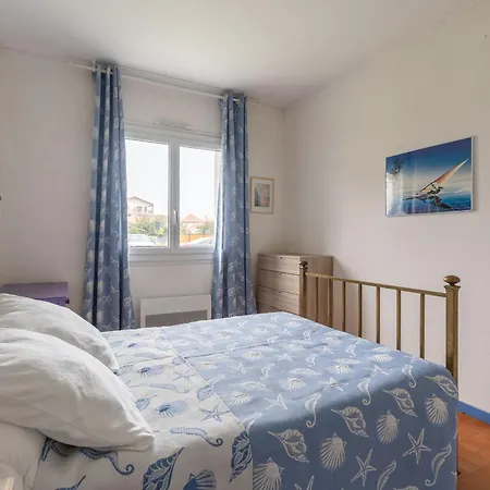 Apartment T3 A Plage, 250m De L'ocean, Parking Prive, Pour 6 Pers. - Fr-1-50-111